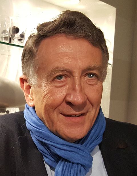 Intitulé : UN MOYEN DE TRANSPORT INNOVANT, ECOLOGIQUE ET ECONOMIQUE POUR LE DESENCLAVEMENT DES REGIONS SAHARIENNES. Monsieur Alain Bernard Directeur Technique Société Voliris France