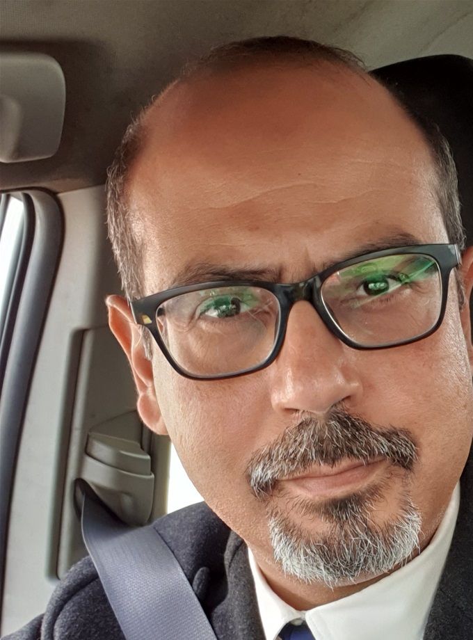 Intitulé : DES SYSTEMES DE CONSTRUCTION ADAPTES POUR LE MILIEU RURAL. Monsieur Samir Karoui Directeur d'entreprise  Sarl Procoin Algerie, entreprise Algéro- Espagnole