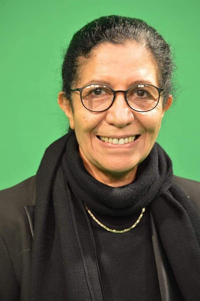 Intitulé : LE MODELE OASIEN EN TANT QUE REFERENCIEL D'AMENAGEMENT ET DE DEVELOPPEMENT EN CONDITIONS D'EXTREME ARIDITE. Madame Fattoum Lakhdari Agro-écologiste Algérie. Membre du GRFI Filaha Innov.