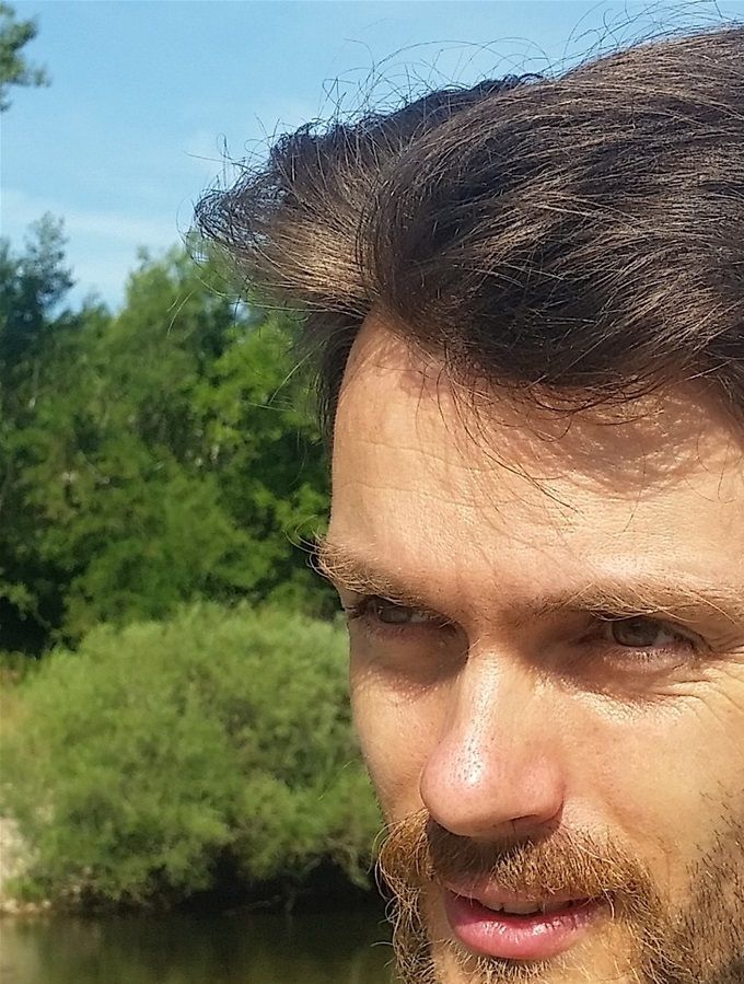 Intitulé : LES  TROIS CLES DE LA REUSSITE D'UNE CULTURE SUR UN SOL VIVANT : LA GESTION OPTIMISEE DU TRAVAIL DU SOL, DE LA MATIRERE ORGANIQUE ET DES PLANTES. Monsieur Gilles Domenech Entrepreneur Salarié (Consultant Spécialisé) - Pollen SCOP France